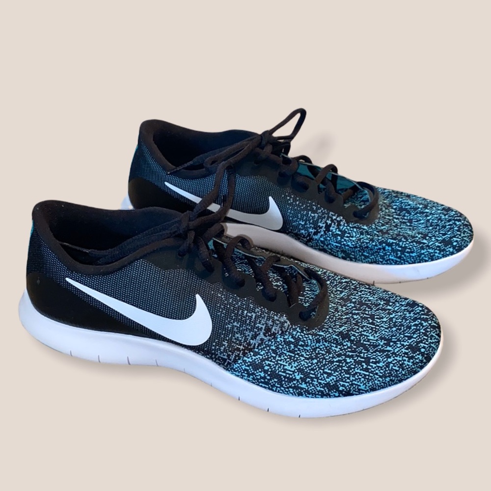 Nike Flex Contact Flyknit Sneakers
